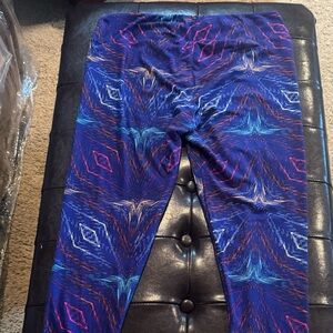 Lularoe Royal print leggings TC EUc. Fits size 12-18